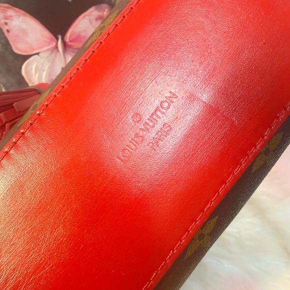 Louis Vuitton Cherry Monogram Canvas Saintonge Crossbody Bag - Picture 8 of 13